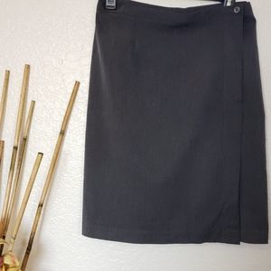 ❤3/$20 Cross Front Skirt Size 10